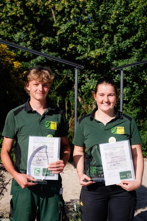 Landschaftsgärtner-Cup Niedersachsen-Bremen: Jule Meyer und Tobias Bunke gewinnen Berufswettbewerb im Park der Gärten